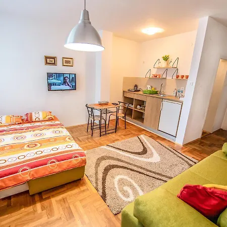 Mina Penthouse Apartment Novi Sad Exterior photo